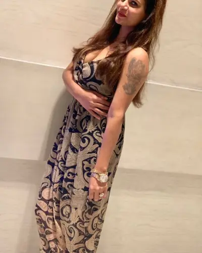 Hiriyur Escort